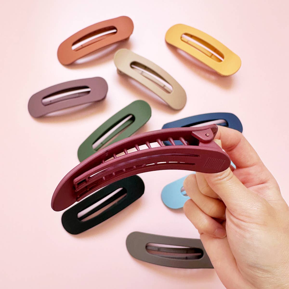 Moss Jumbo Matte Lay Flat Hair Clips