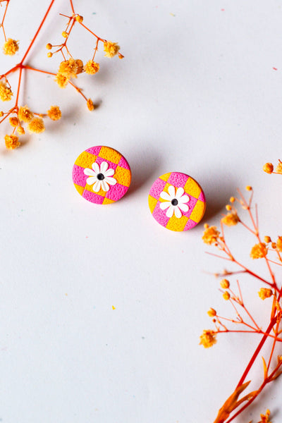 Slow Day Studios - Checkerboard Daisy Circle Studs Pink Orange